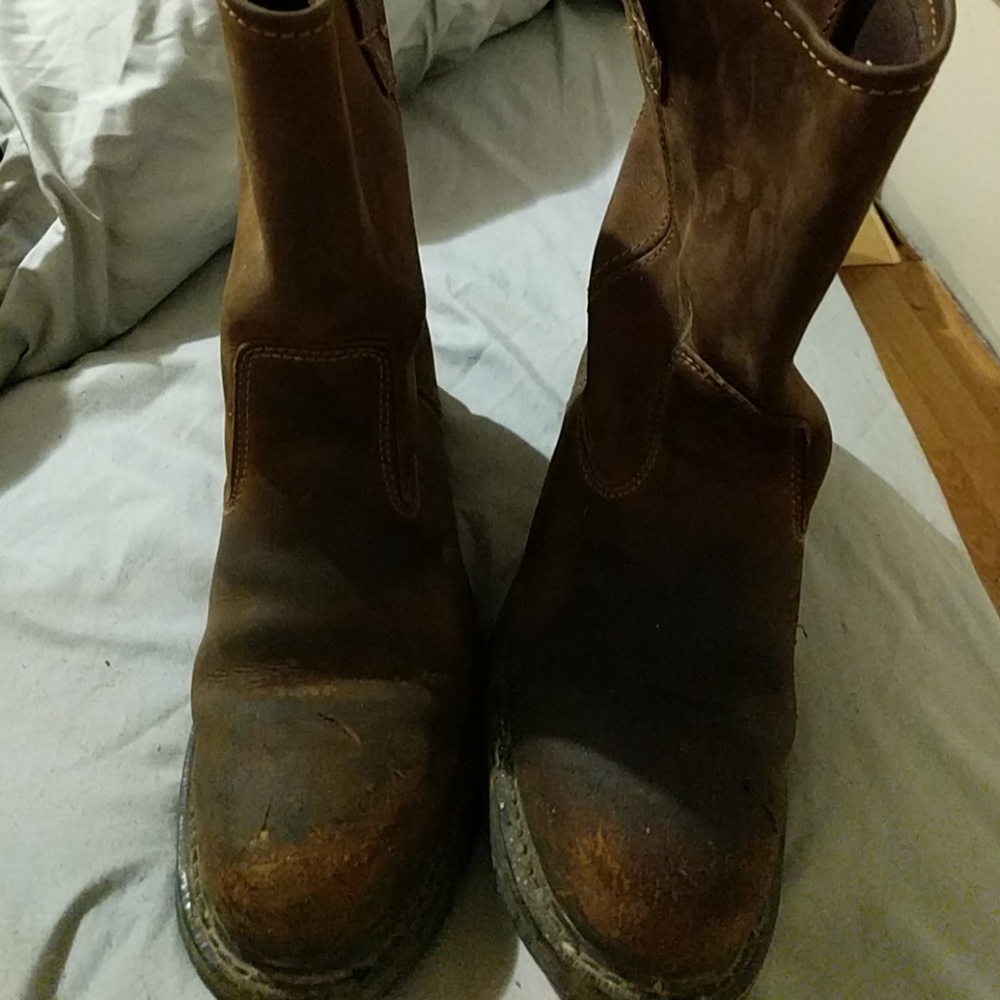 Mens Wolverine work boots size 9 1/2